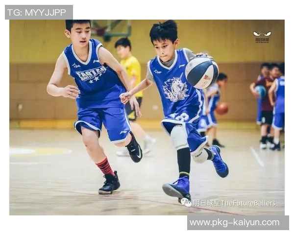 奎因足球传奇之路：从青涩少年到顶级球星的奋斗历程