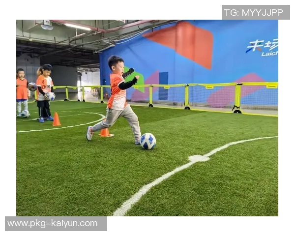 踢足球的乐趣与技巧探索让我们一起享受这项全球最受欢迎的运动游戏